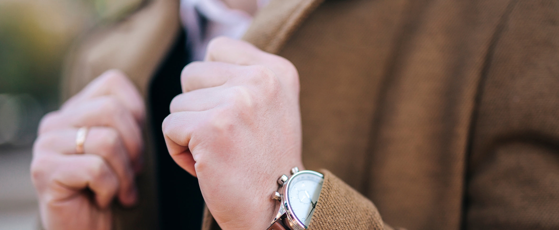 Sådan styler du en trenchcoat til efteråret