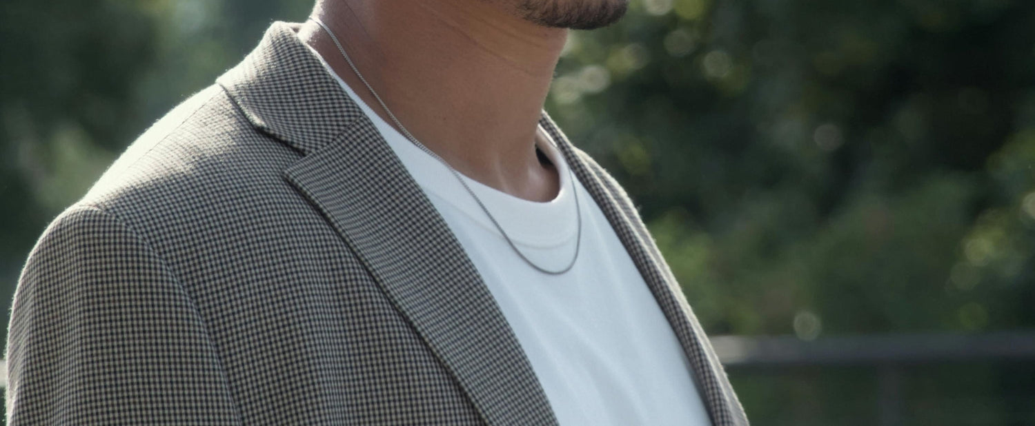 Sådan styler du en blazer med en T-shirt