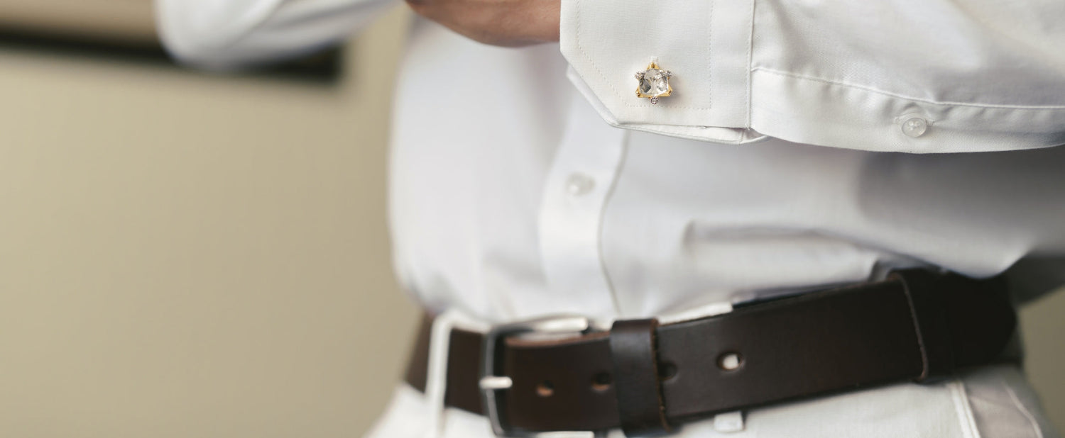 Sådan styler du en hvid skjorte på 5 forskellige måder