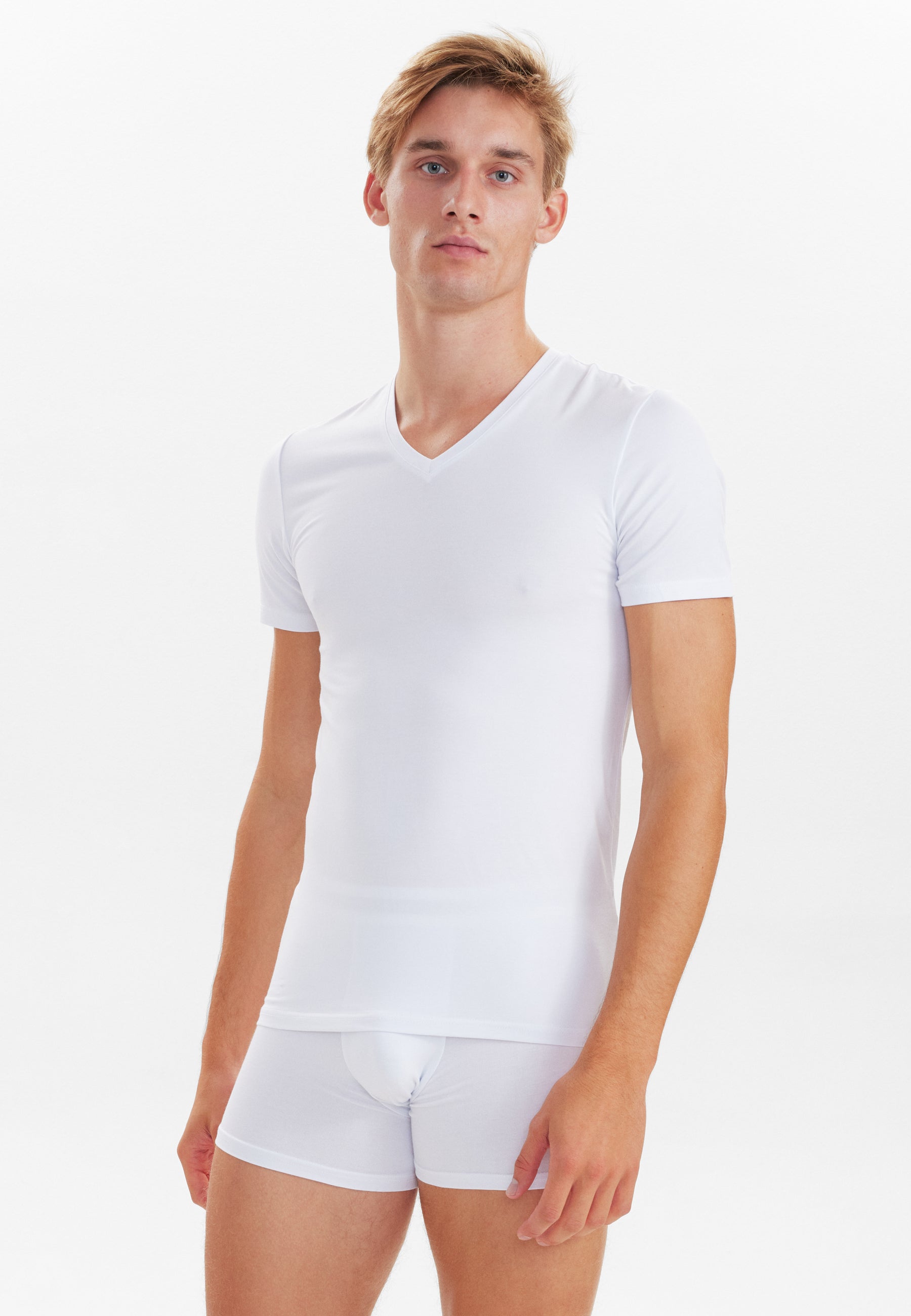 JBS 2-pack V-neck bamboo.