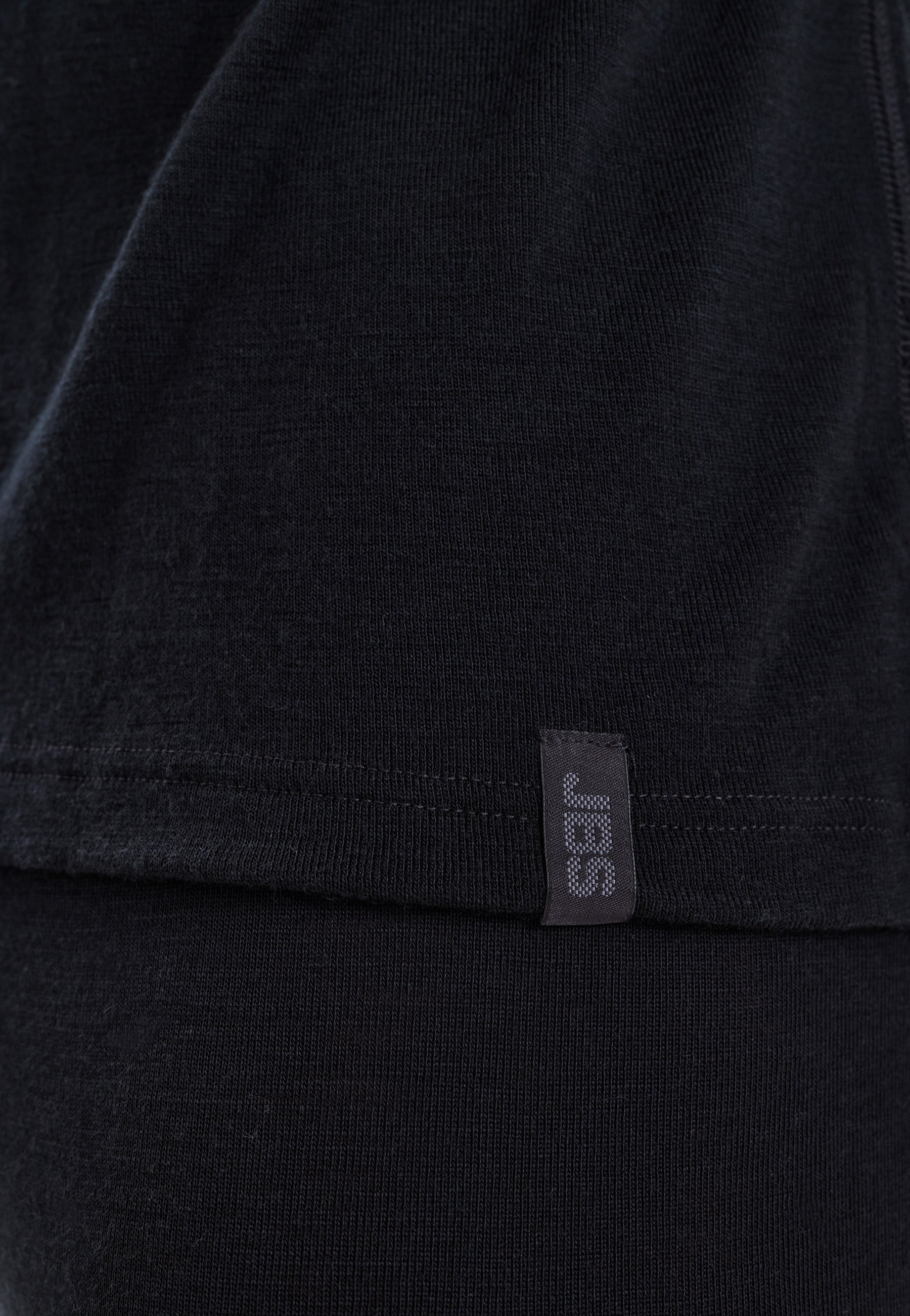 JBS t-shirt long sleeve wool.