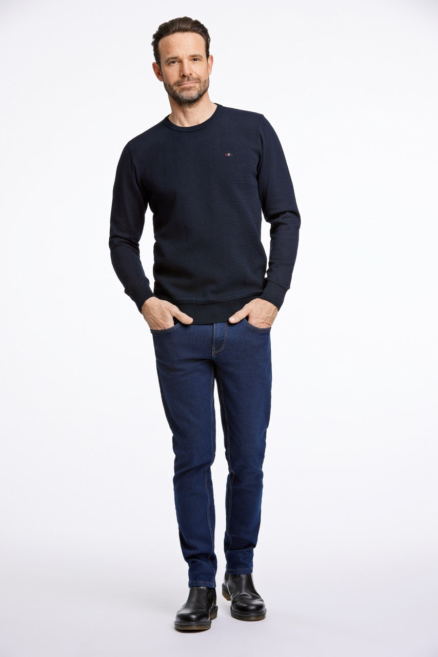 Structured o-neck knit