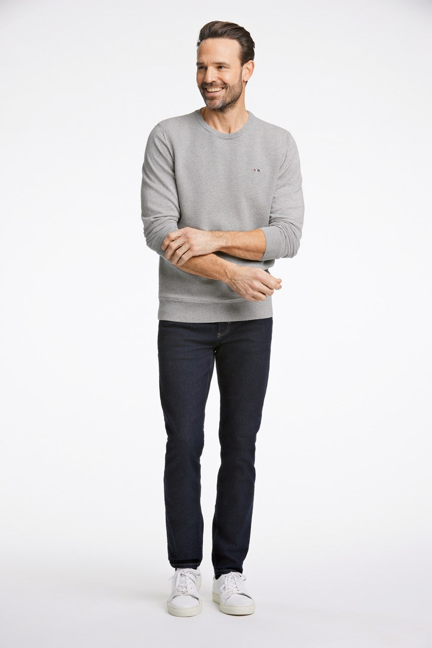 Structured o-neck knit
