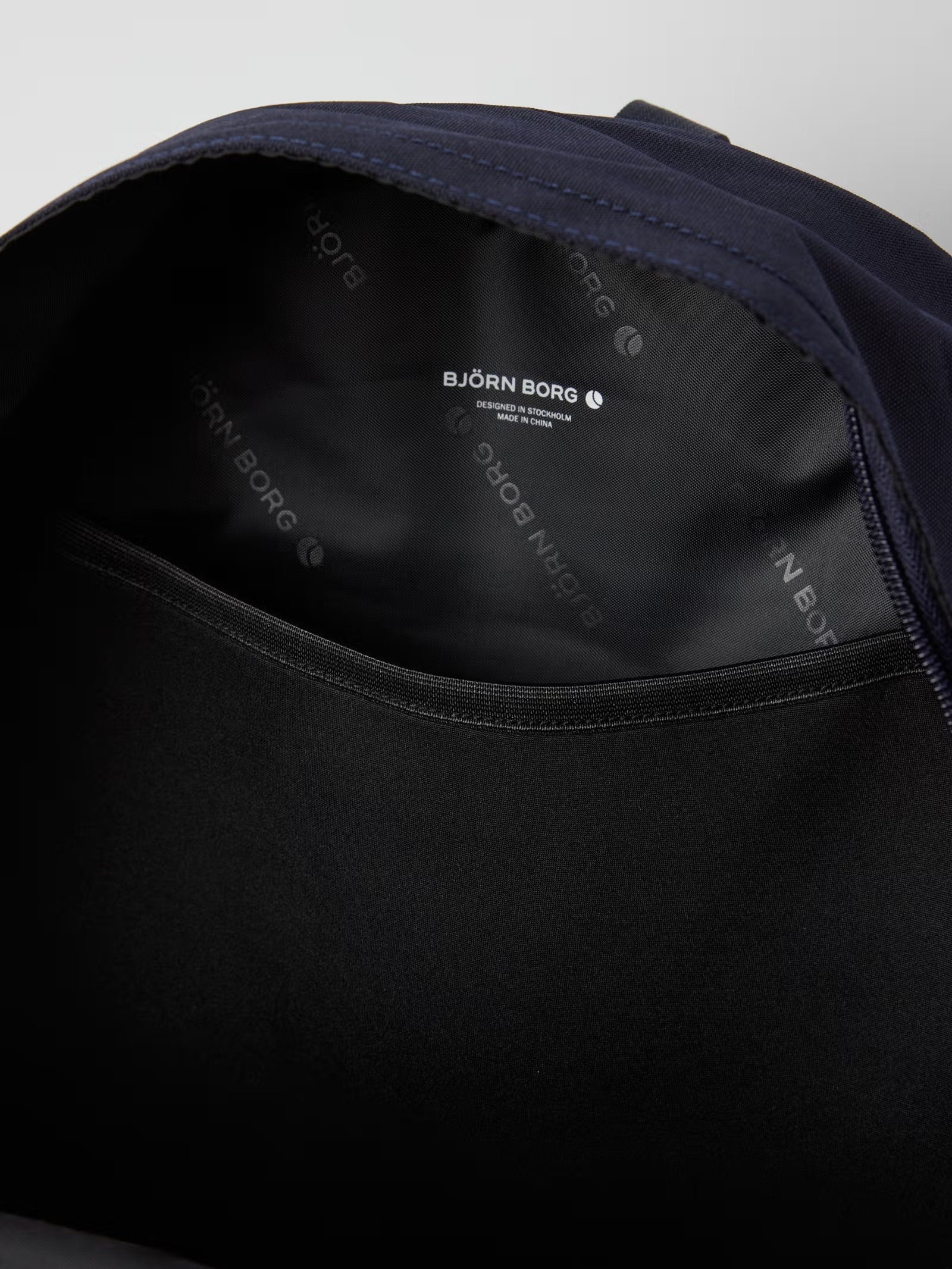 CORE STREET BACKPACK