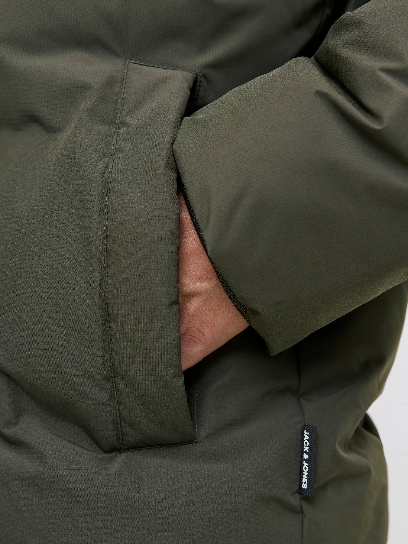 Jjesoho Puffer Hood SN