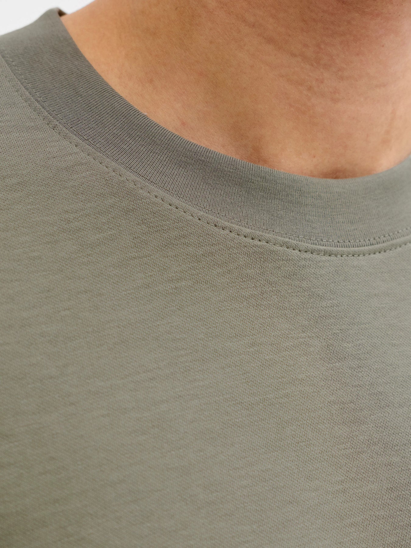 T-SHIRTS - JJEBARRON TEE SS O-NECK NOOS - - Hr Ravn