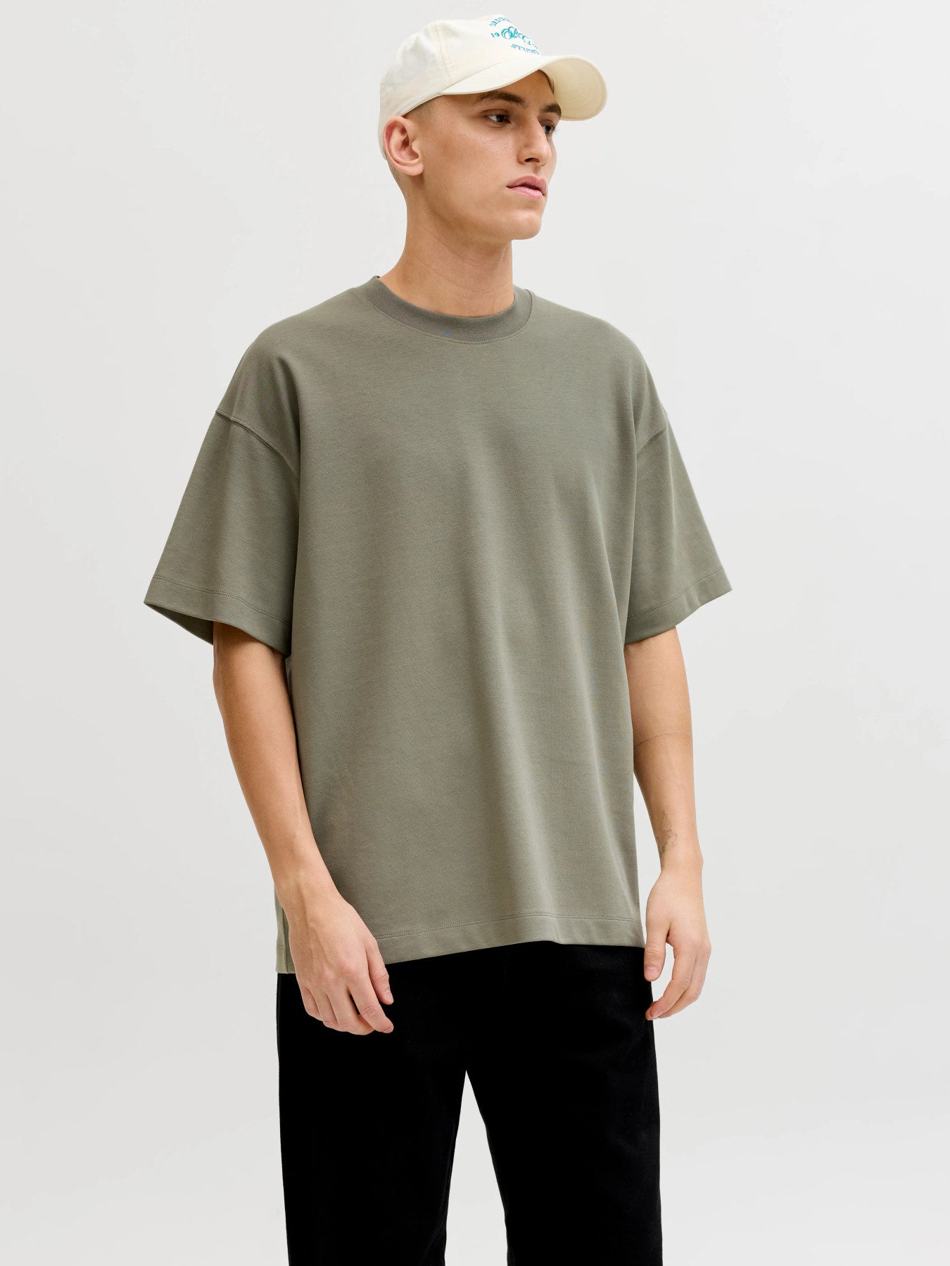 T-SHIRTS - JJEBARRON TEE SS O-NECK NOOS - - Hr Ravn