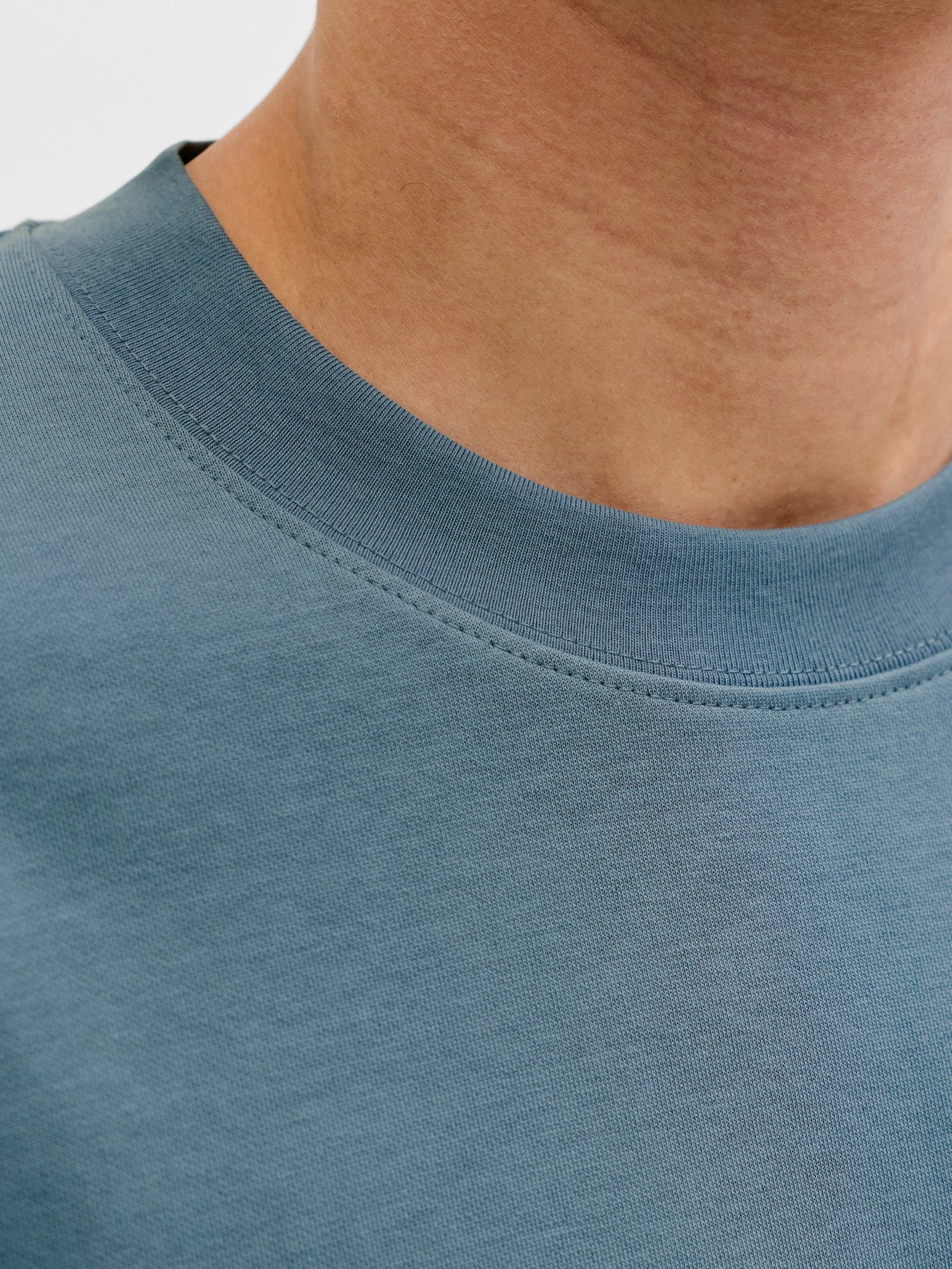 T-SHIRTS - JJEBARRON TEE SS O-NECK NOOS - - Hr Ravn