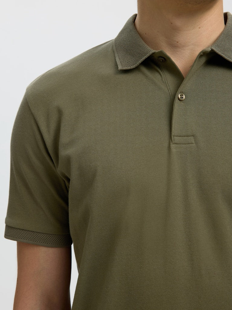 Slim fit knappepolo med SS-logo