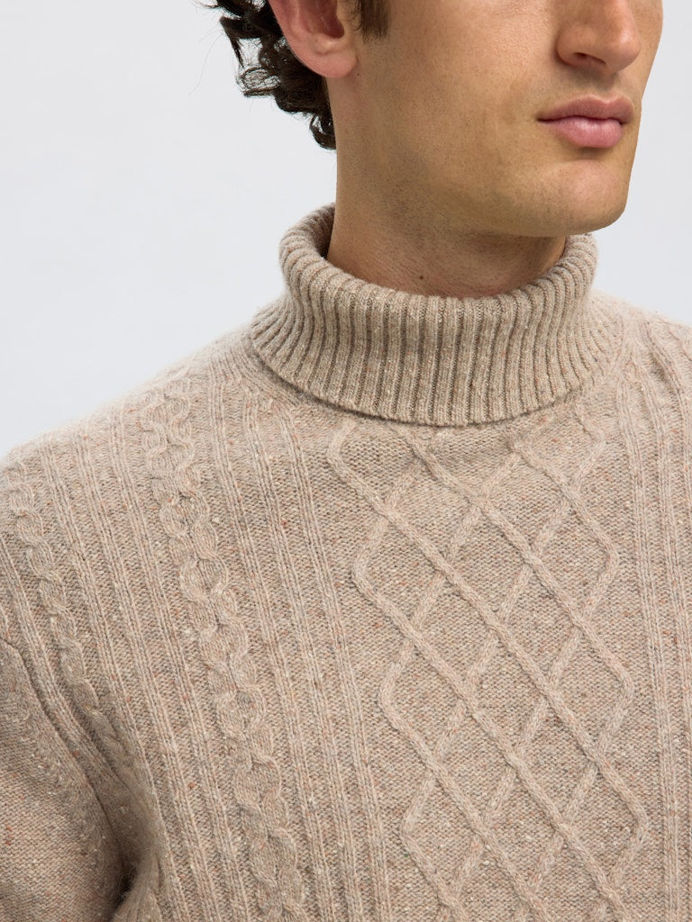 Slhneil LS Knit Relaxed Cable Roll Neck