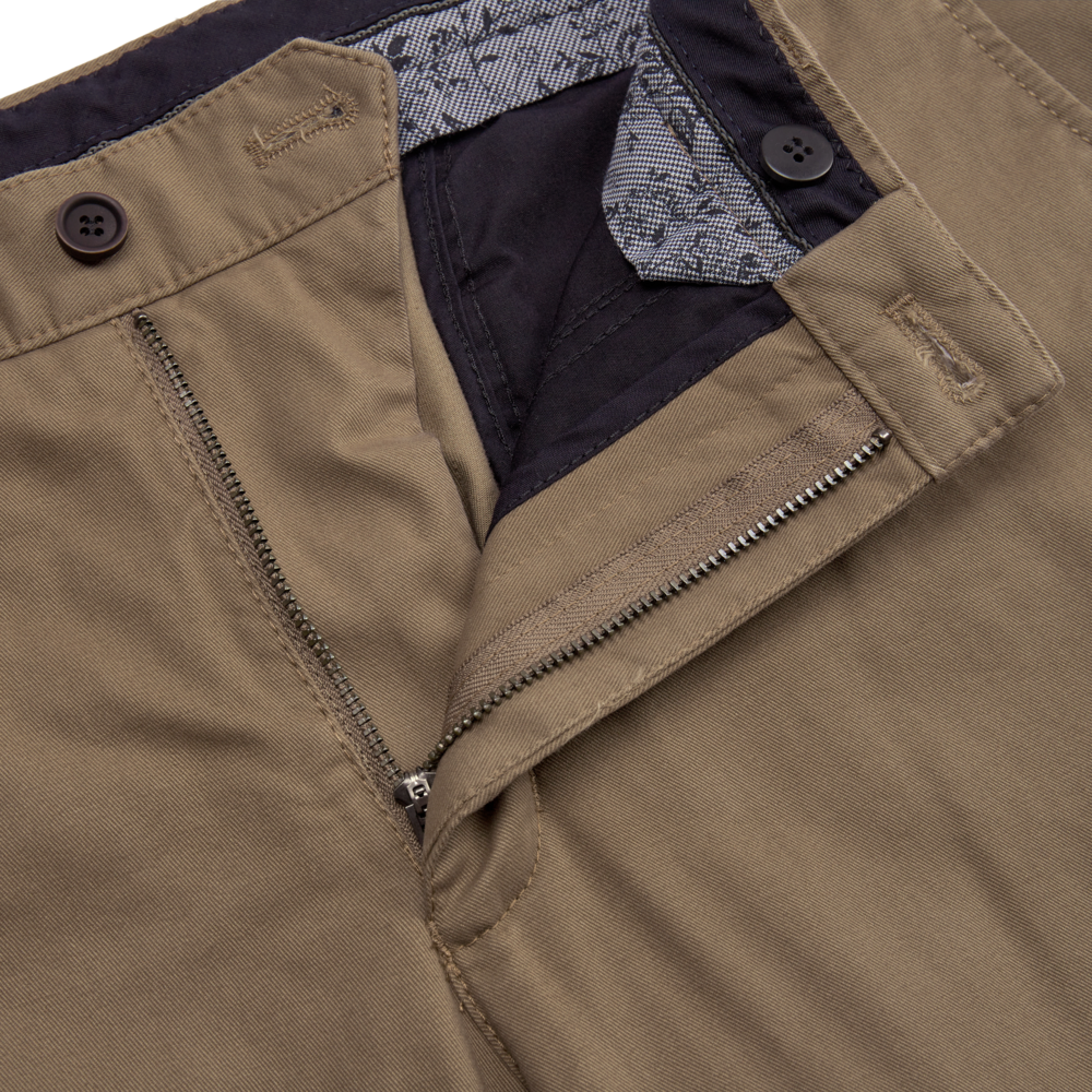 Chino i Fitted Fit