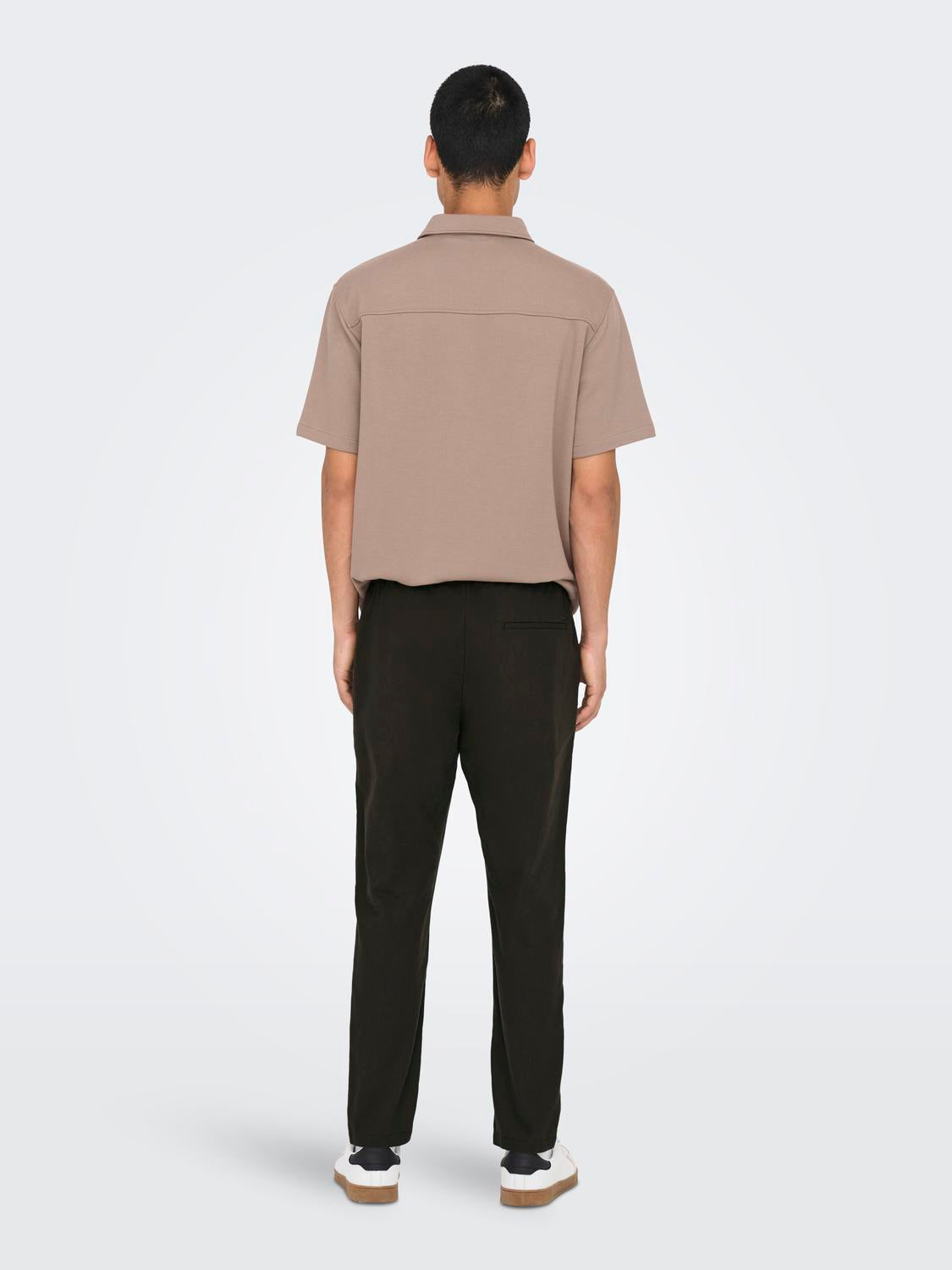 Onslinus Crop 0007 Barneseng Linen Pnt Noos