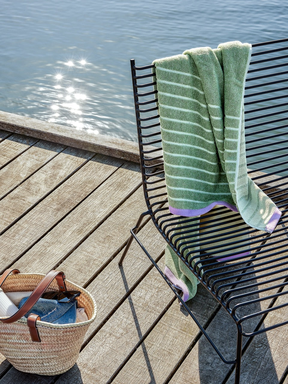 String Loungestol Sort