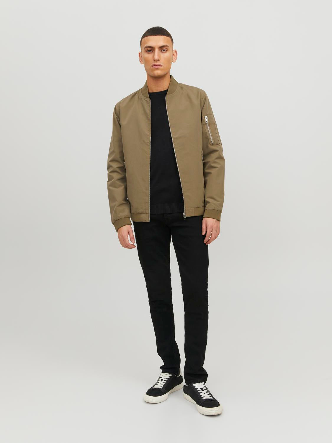 Jjerush Bomber Noos