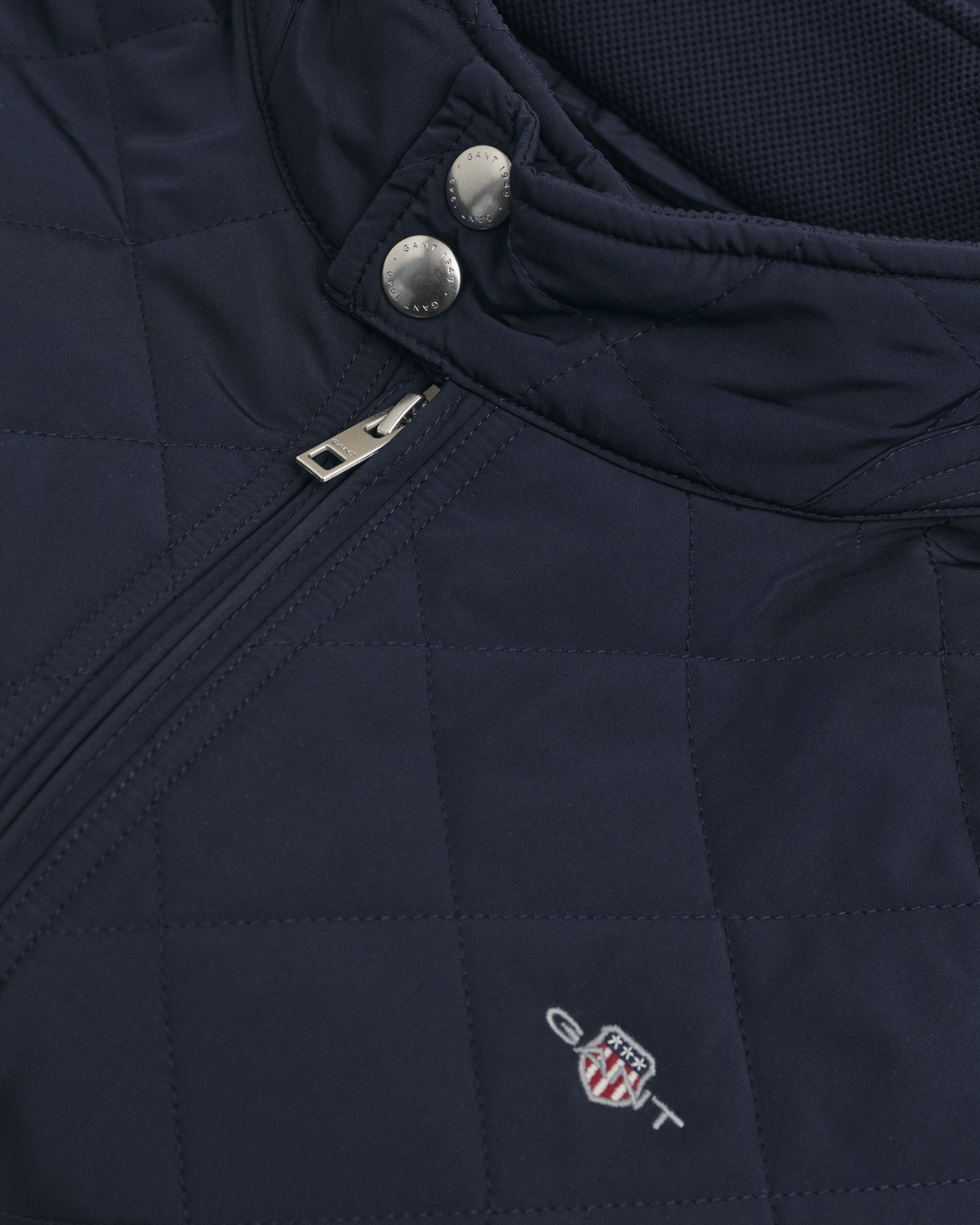 QUILTED WINDCHEATER VEST
