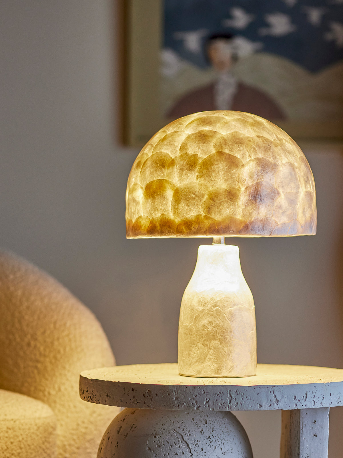 Adria Bordlampe, Natur, Mother of pearl