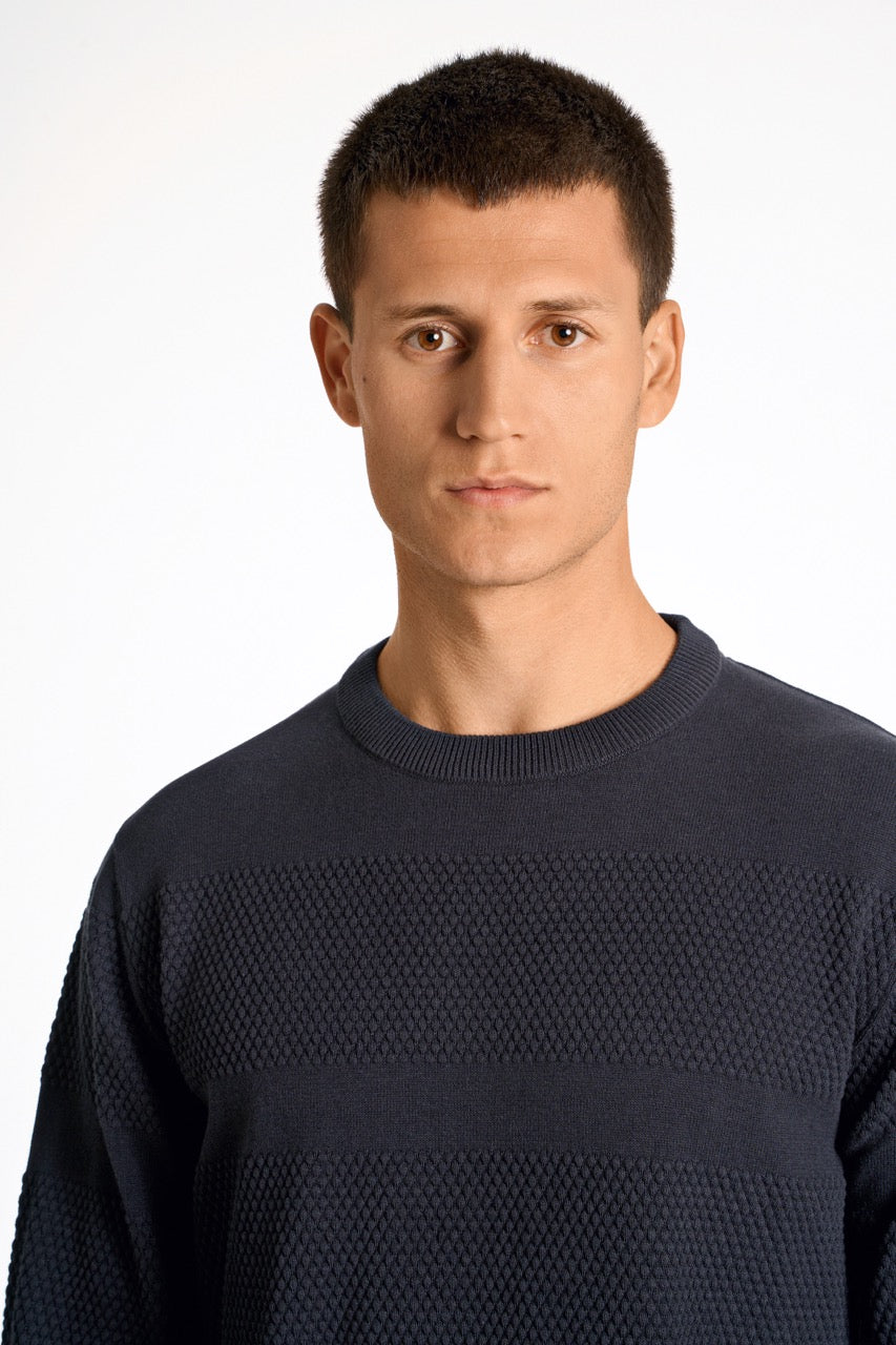 STRIK - Purl knit o-neck jumper -  - Hr Ravn