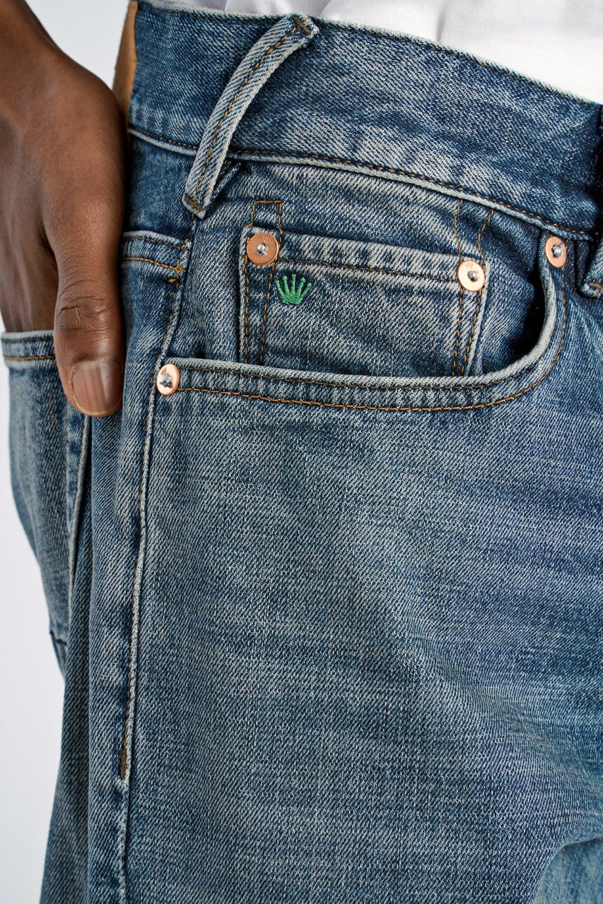 Heavy wash loose fit jeans