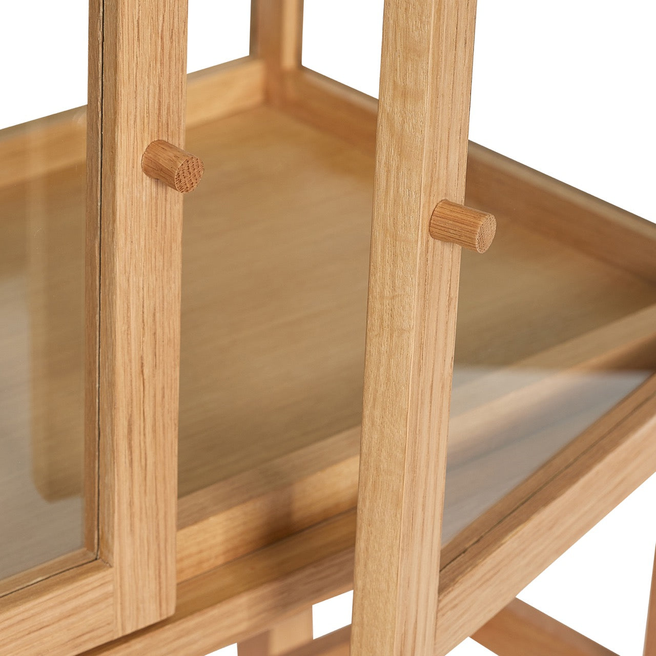 Poetic Udstillingsmontre Floor Natur