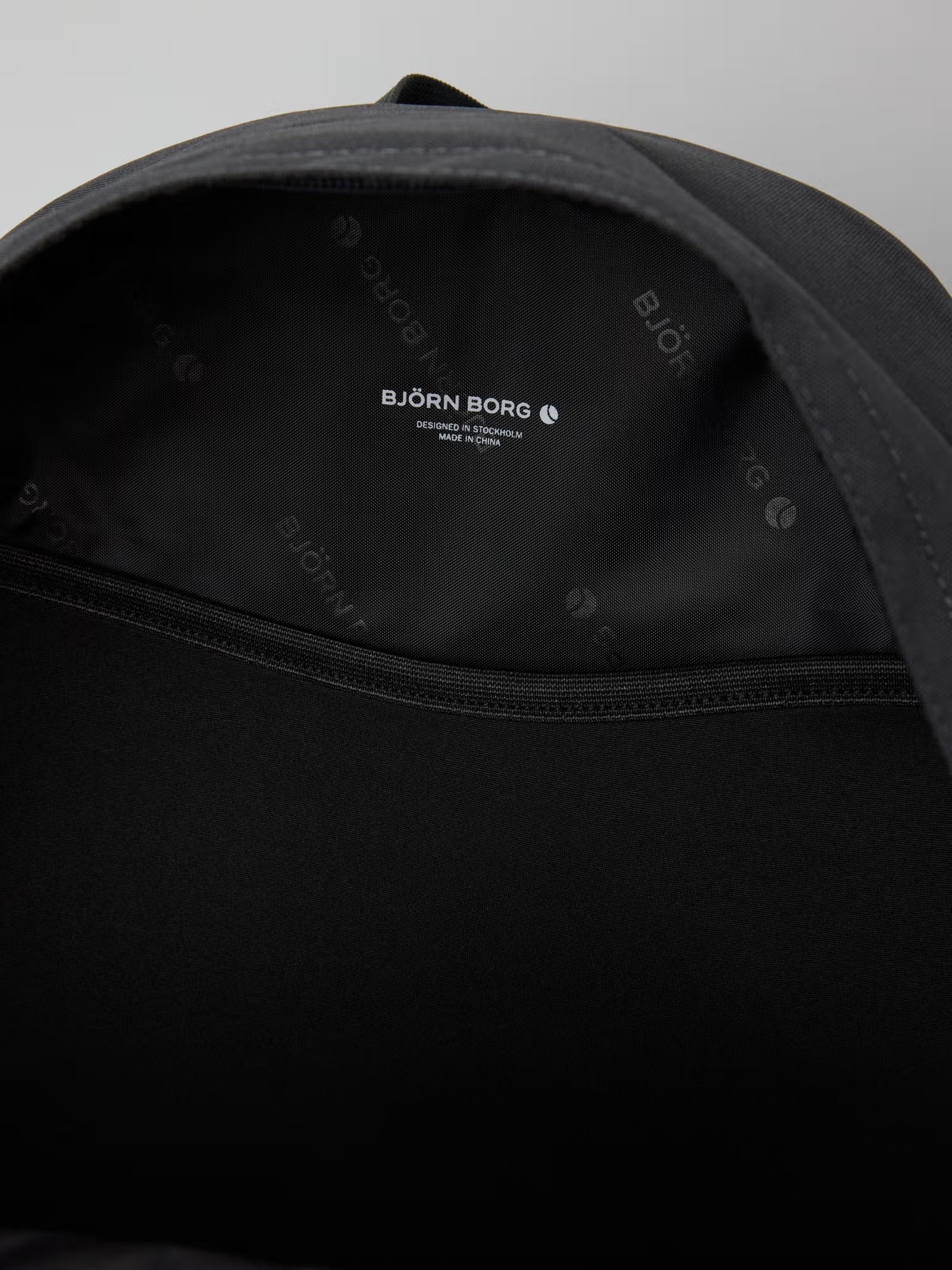 CORE STREET BACKPACK