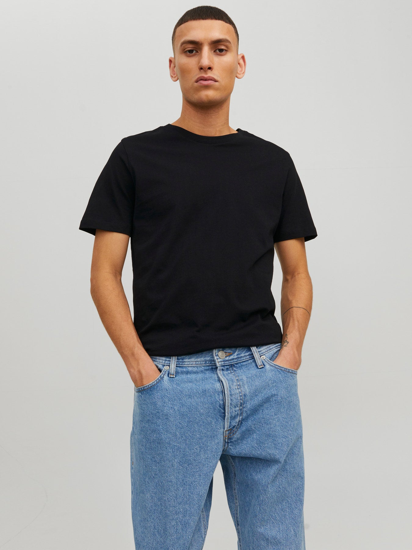 T-SHIRTS - JJEORGANIC BASIC TEE SS O-NECK NOOS -  - Hr Ravn