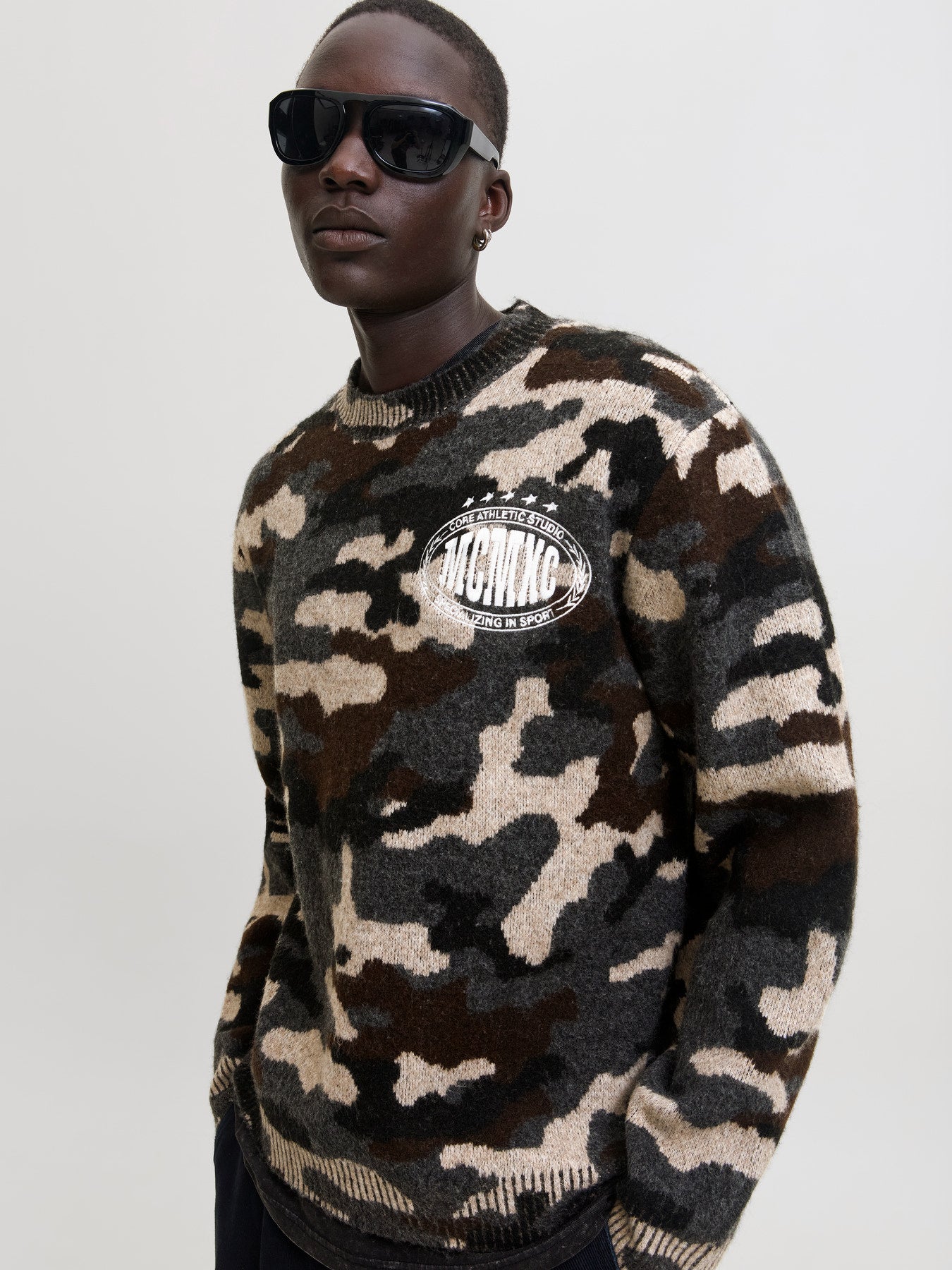 STRIK - JCOFADE KNIT AOP CREW NECK STYD AW25 -  - Hr Ravn