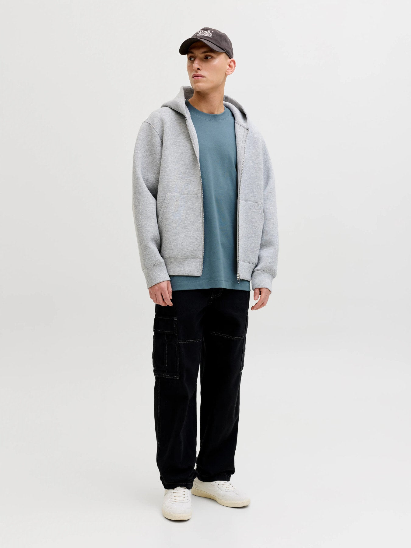 T-SHIRTS - JJEBARRON TEE SS O-NECK NOOS -  - Hr Ravn
