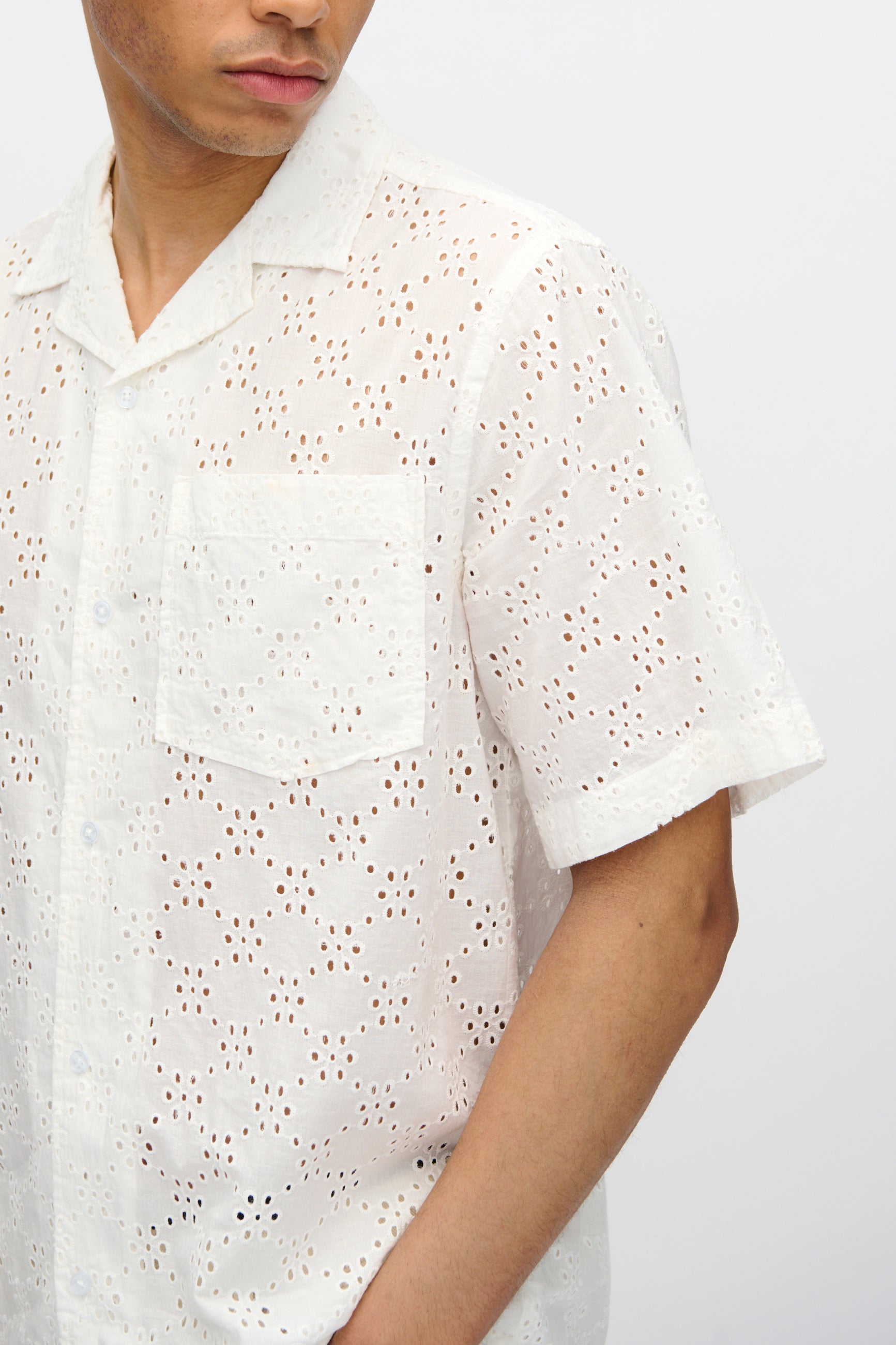 minimum male Hayden afslappet kortærmet skjorte i broderi anglaise 4295 Short Sleeved Shirt 0608 Coco Milk