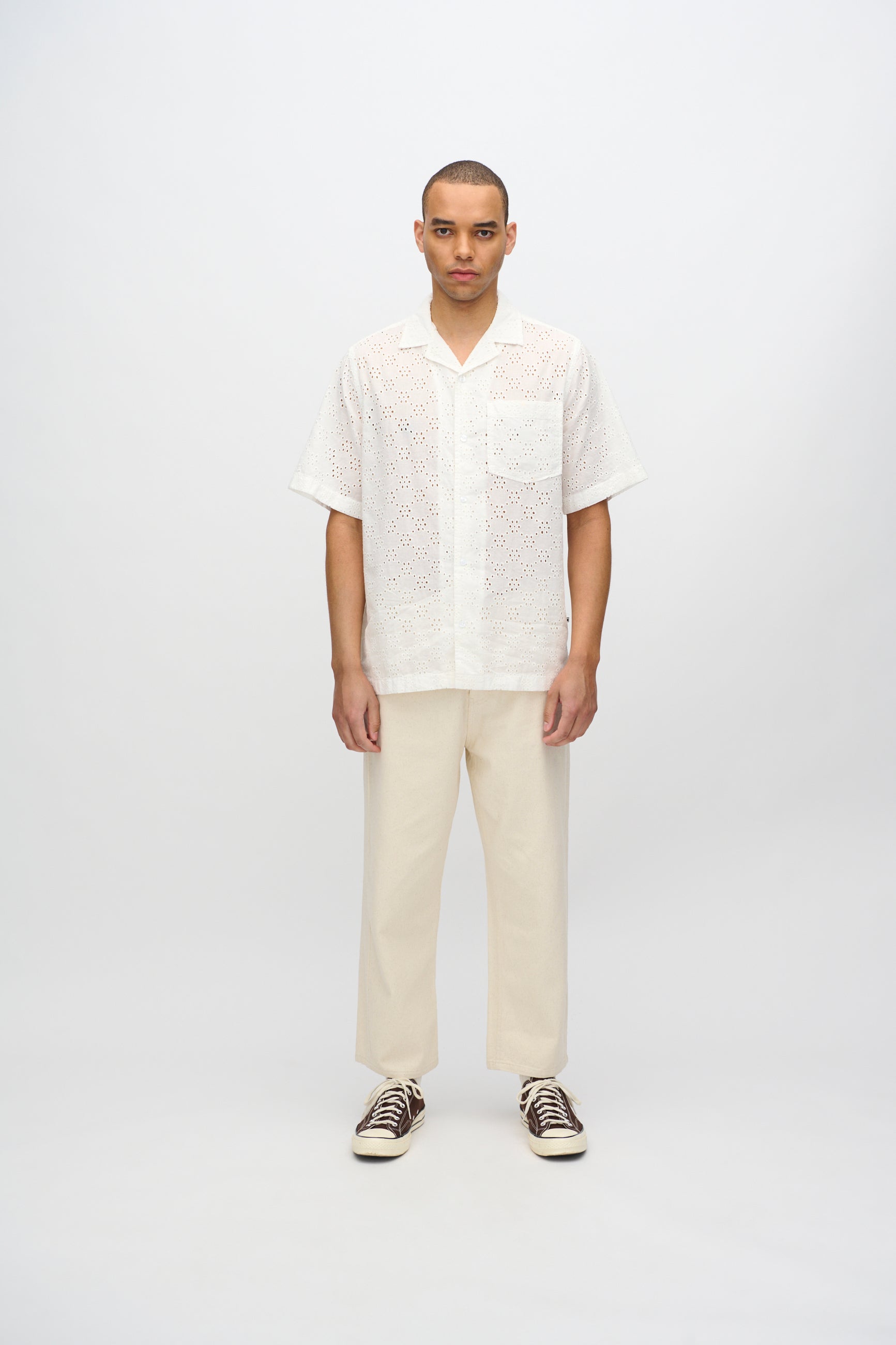 minimum male Hayden afslappet kortærmet skjorte i broderi anglaise 4295 Short Sleeved Shirt 0608 Coco Milk