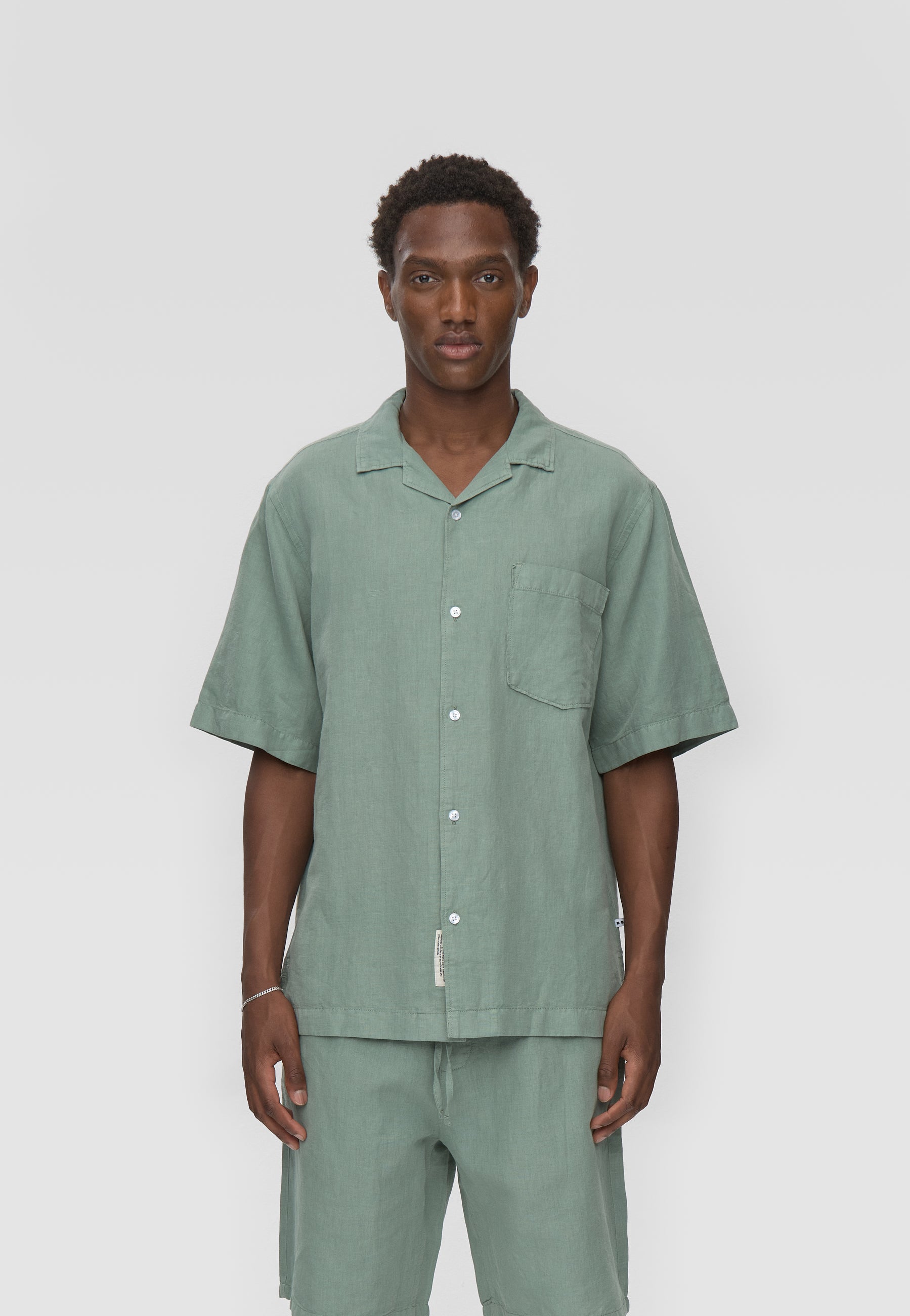 minimum male Hayden reg ss shirt 4576 Short Sleeved Shirt 5107 Chinois green
