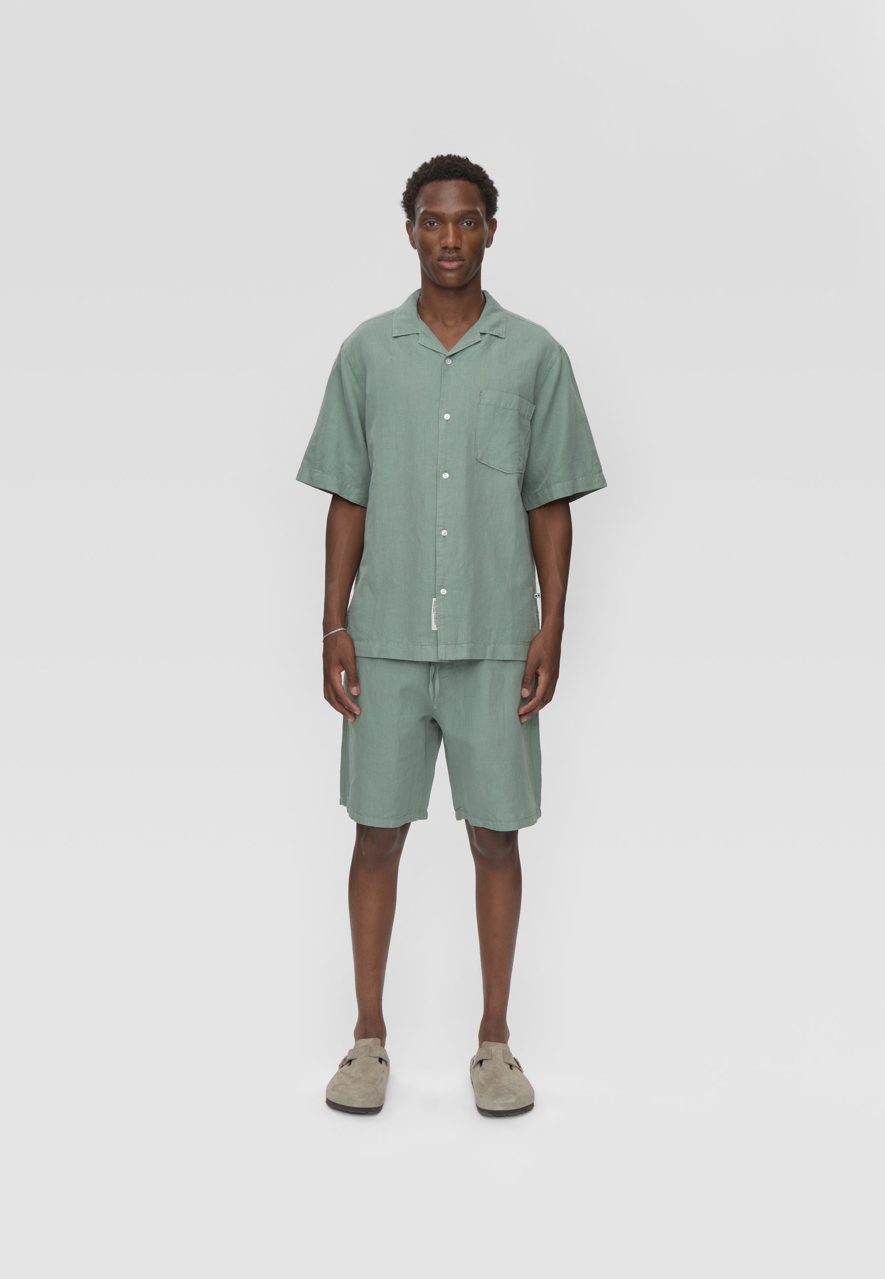 minimum male Hayden reg ss shirt 4576 Short Sleeved Shirt 5107 Chinois green