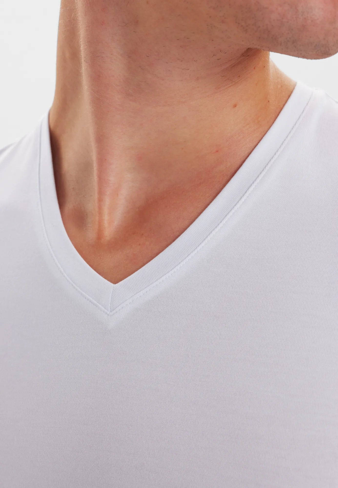 2-Pack V-Neck Bamboo