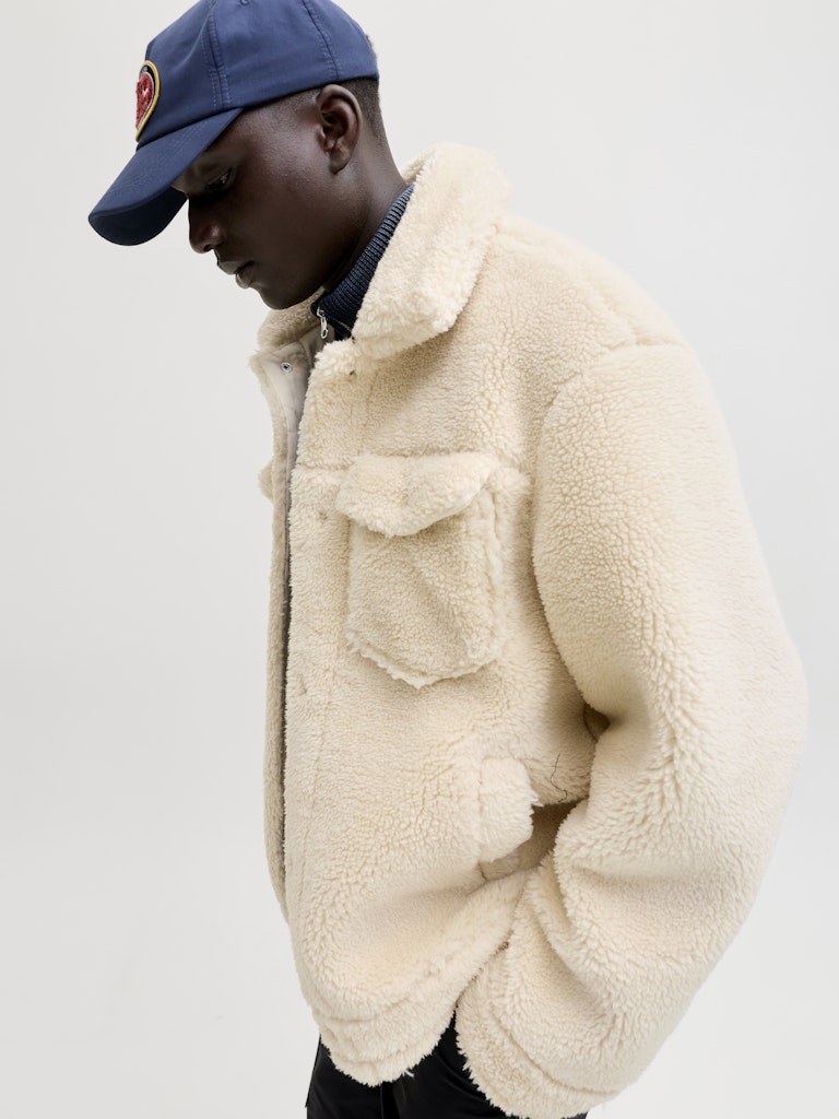 OVERTØJ - JCOFADE TEDDY TRUCKER JACKET STYD AW25 -  - Hr Ravn
