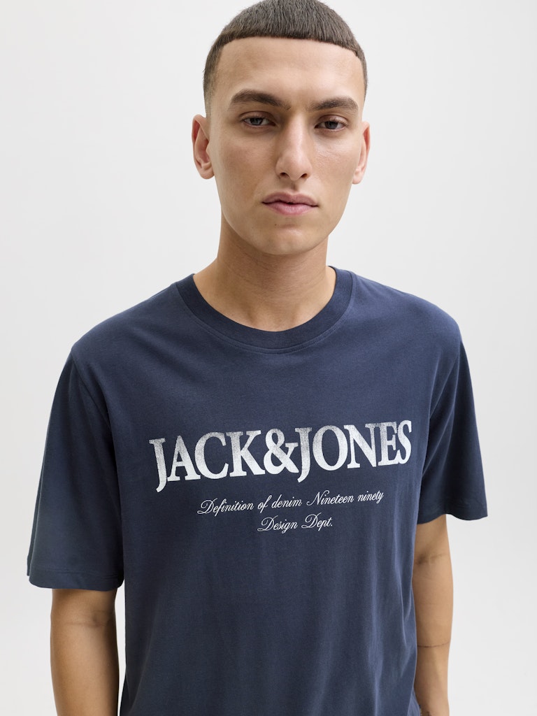 JJDEVIN DAYTONA PRINT TEE SS CREW LN