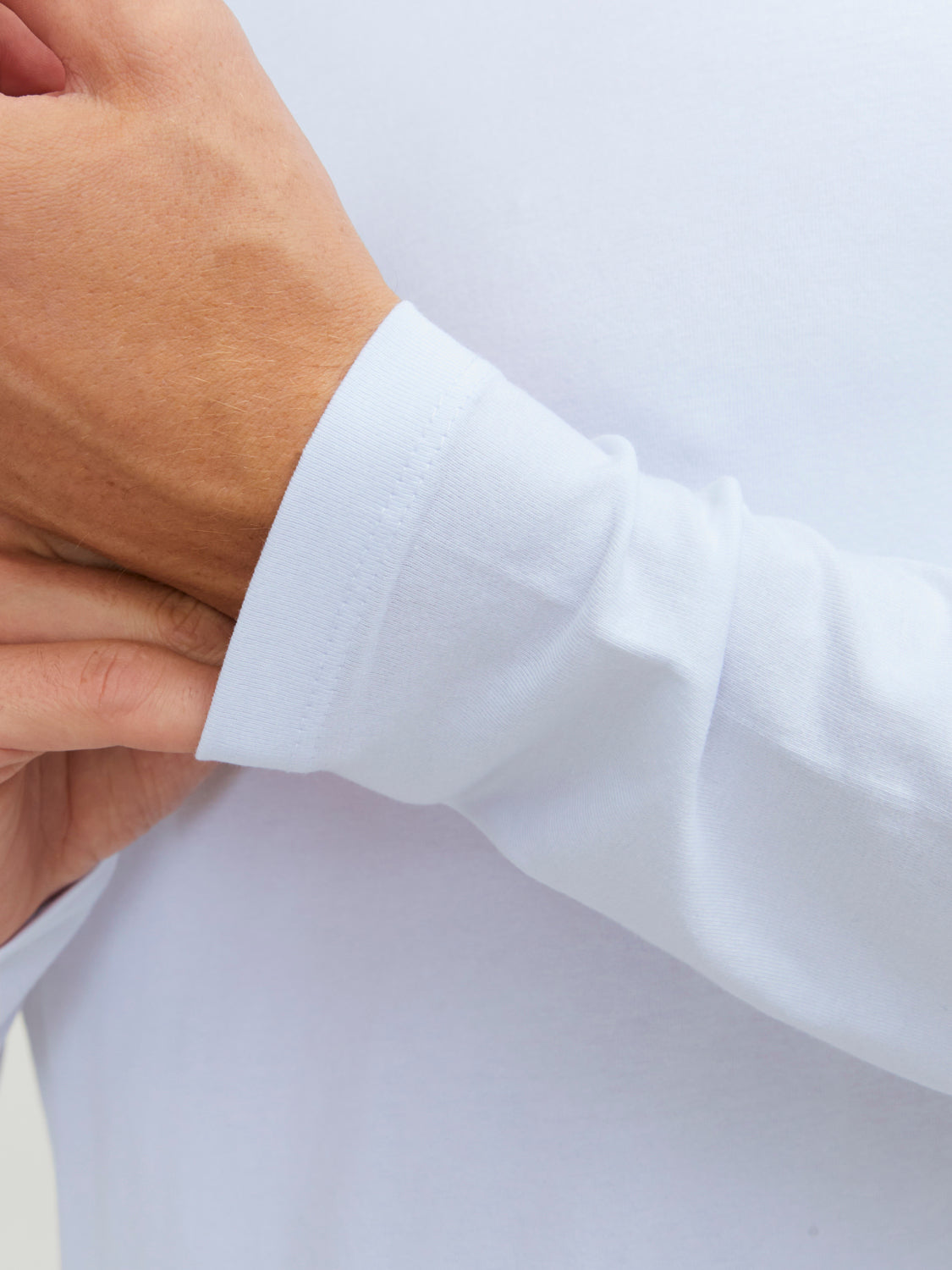 T-shirts - Jjebasic O-Neck Tee L/S Noos -  - Hr Ravn