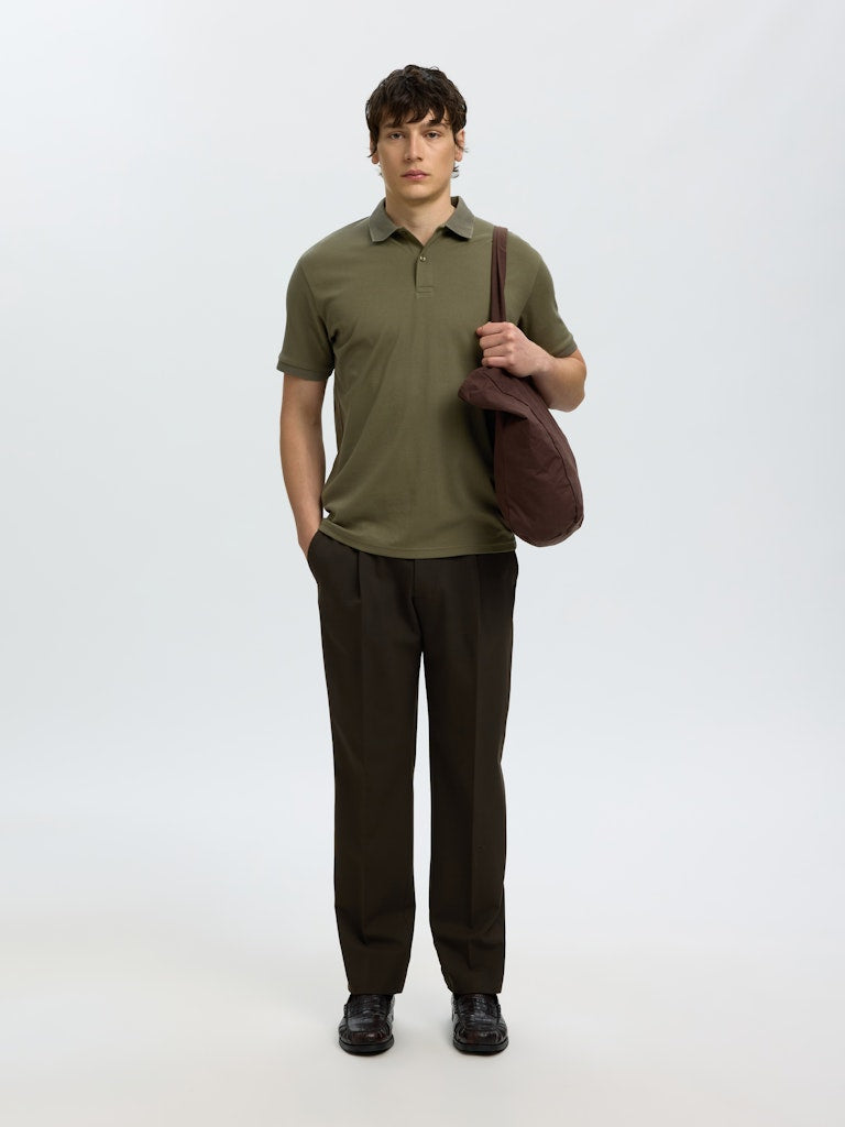 Slim fit knappepolo med SS-logo