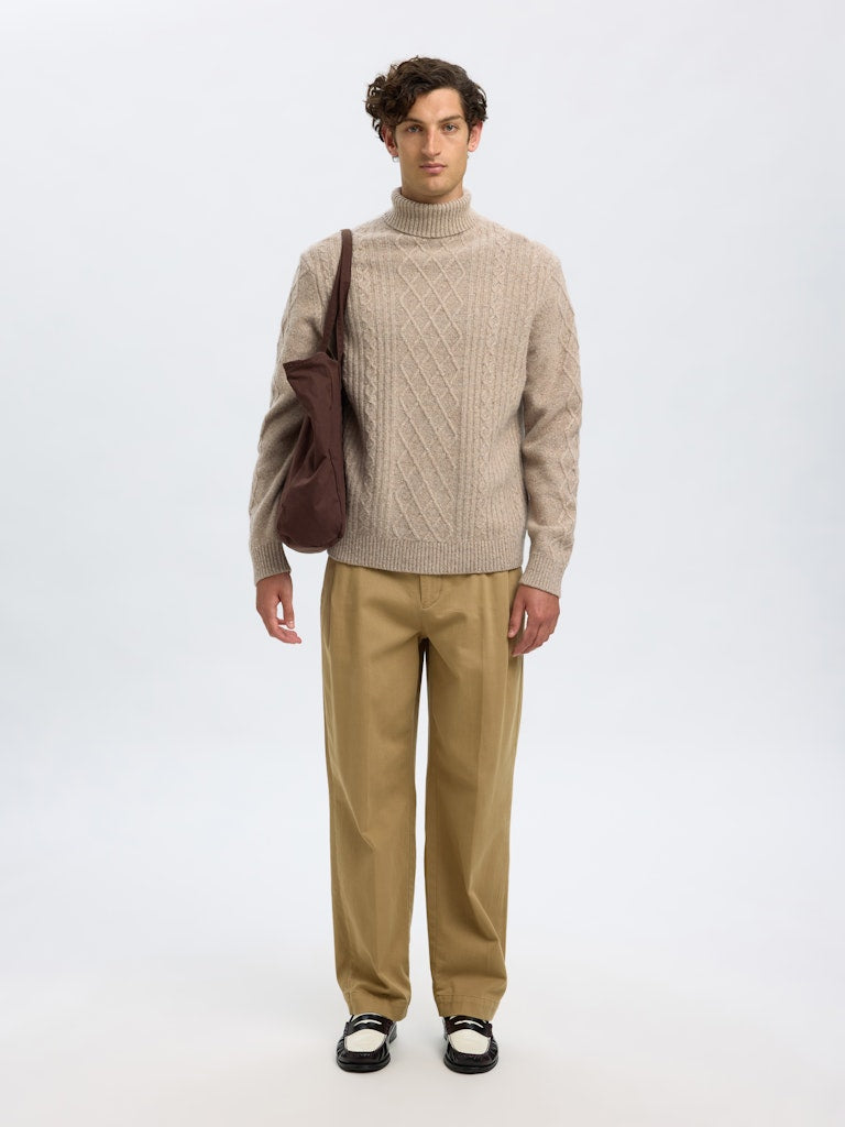 Slhneil LS Knit Relaxed Cable Roll Neck