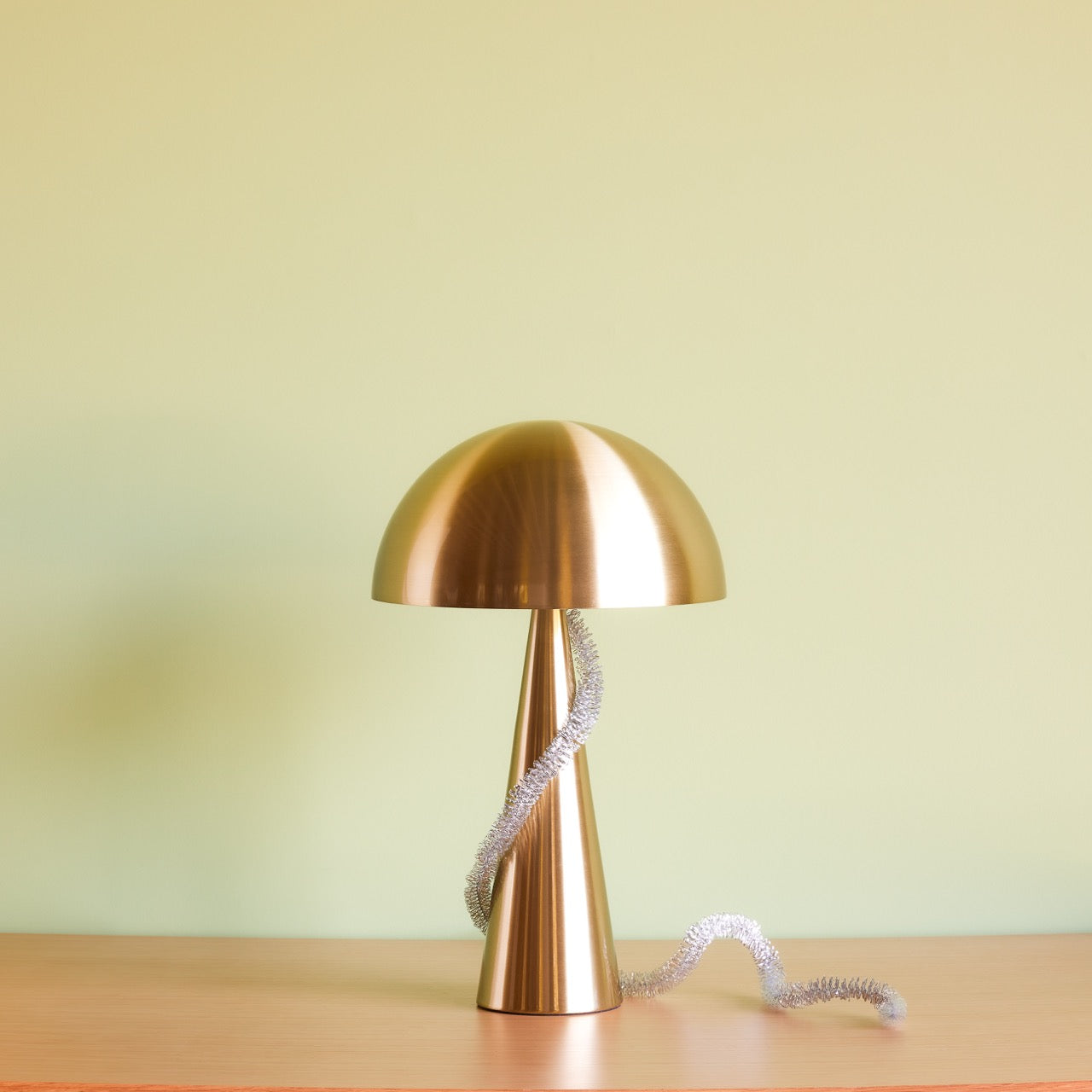 Mush Bordlampe Høj Messingfarve