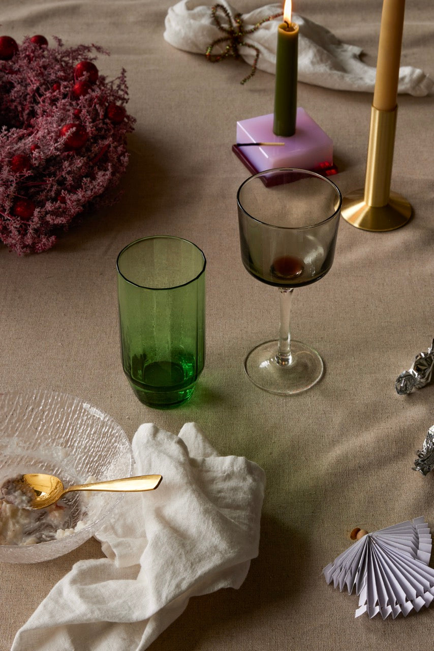 Sleek Lysestage Messingfarve