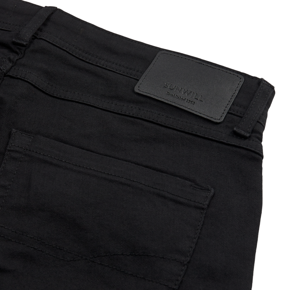 Super Stretch Jeans in Fitted Fit