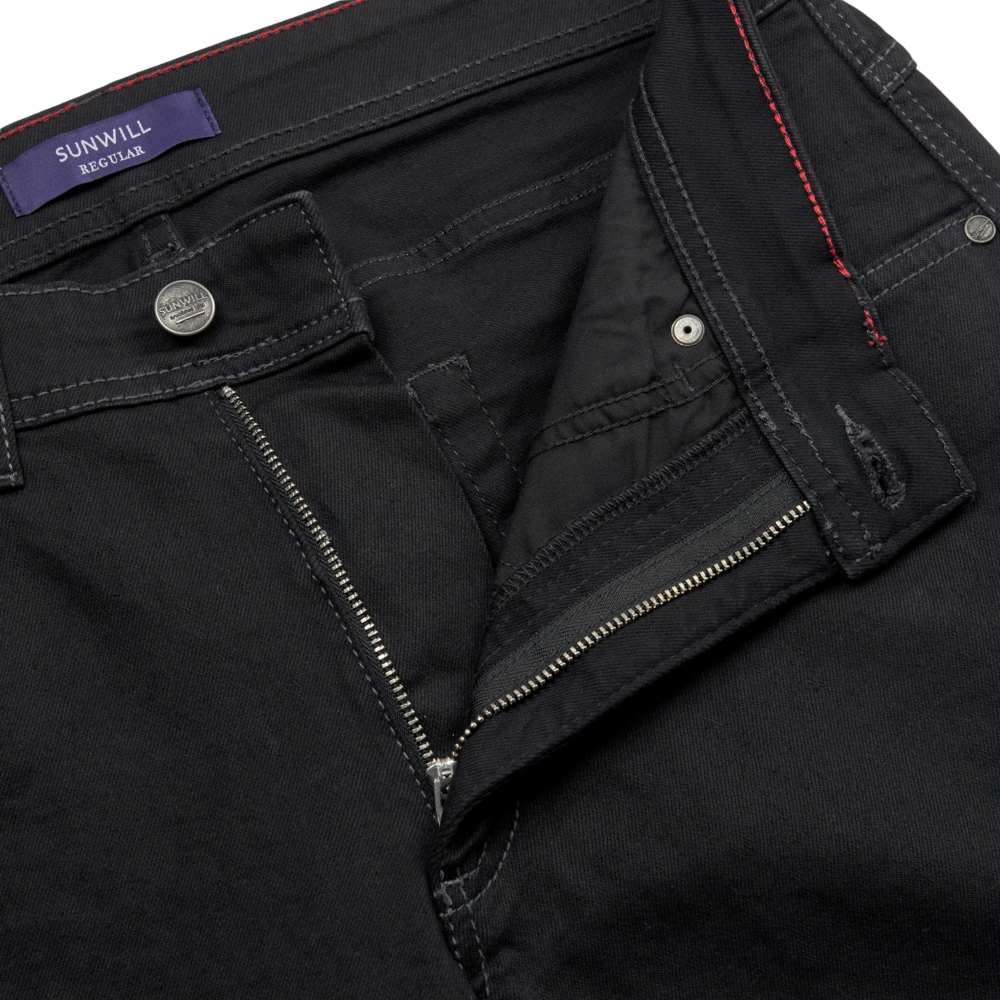 Jeans in Regular Fit