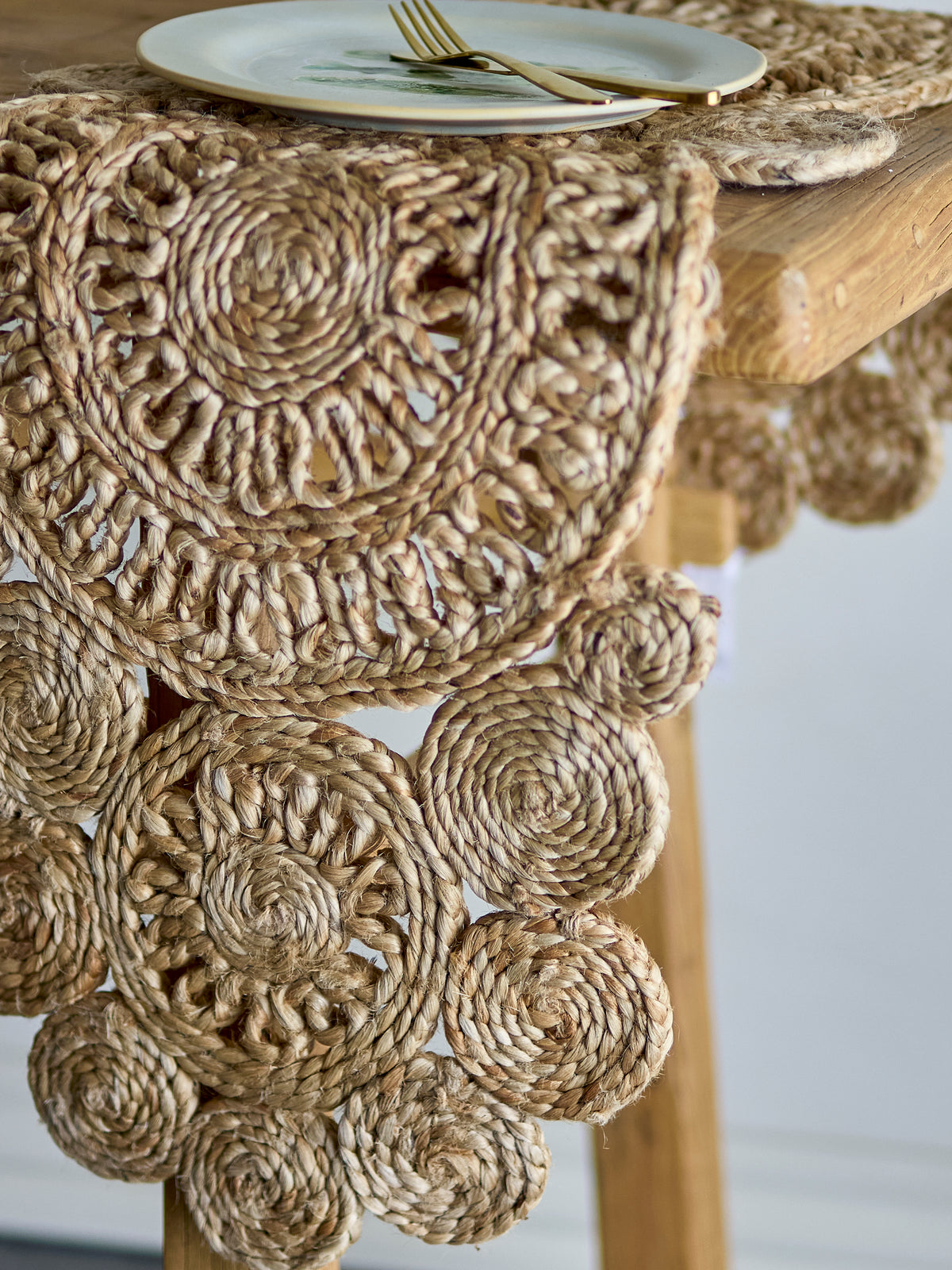 Valder Bordløber, Natur, Jute