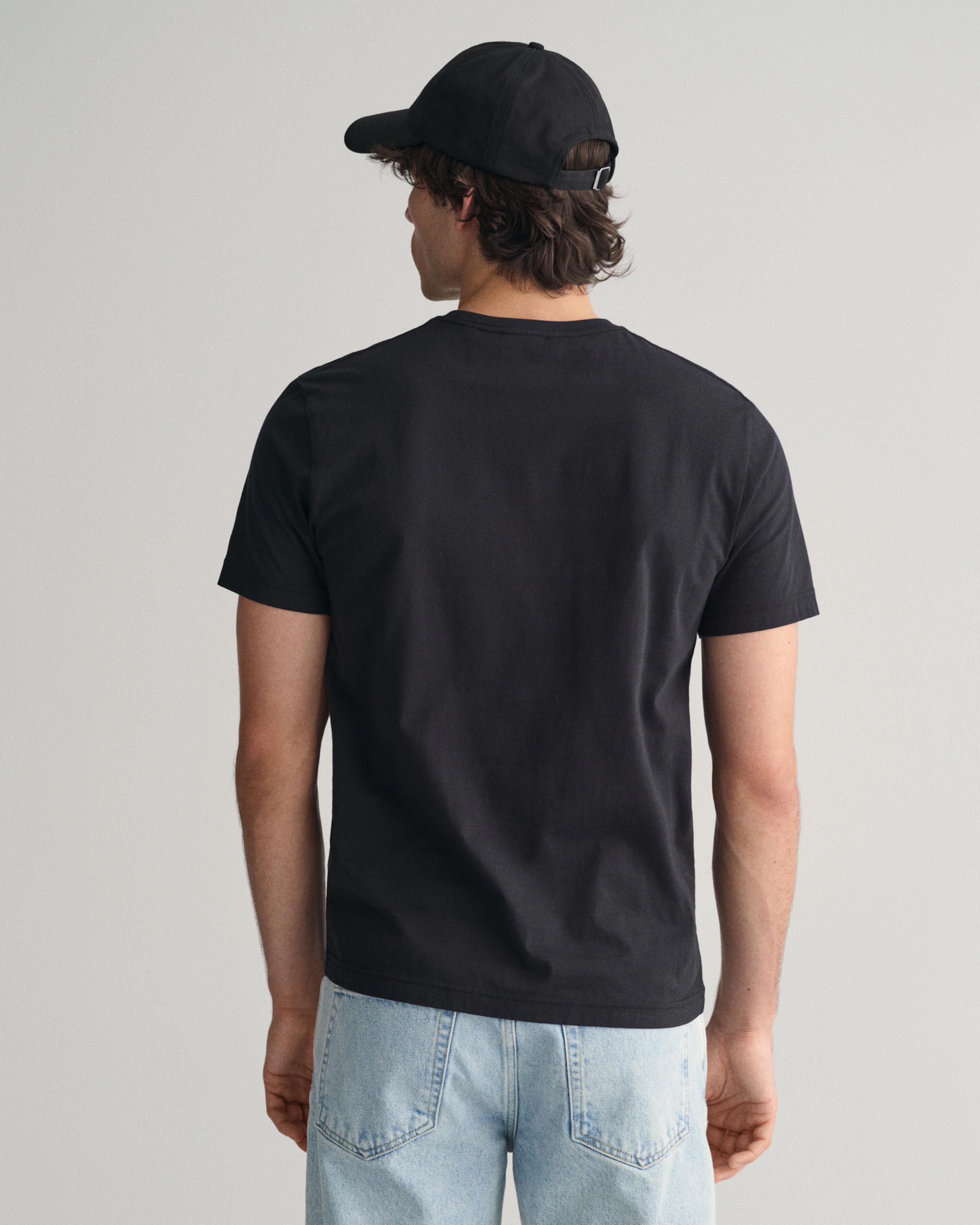 REG SHIELD SS T-SHIRT