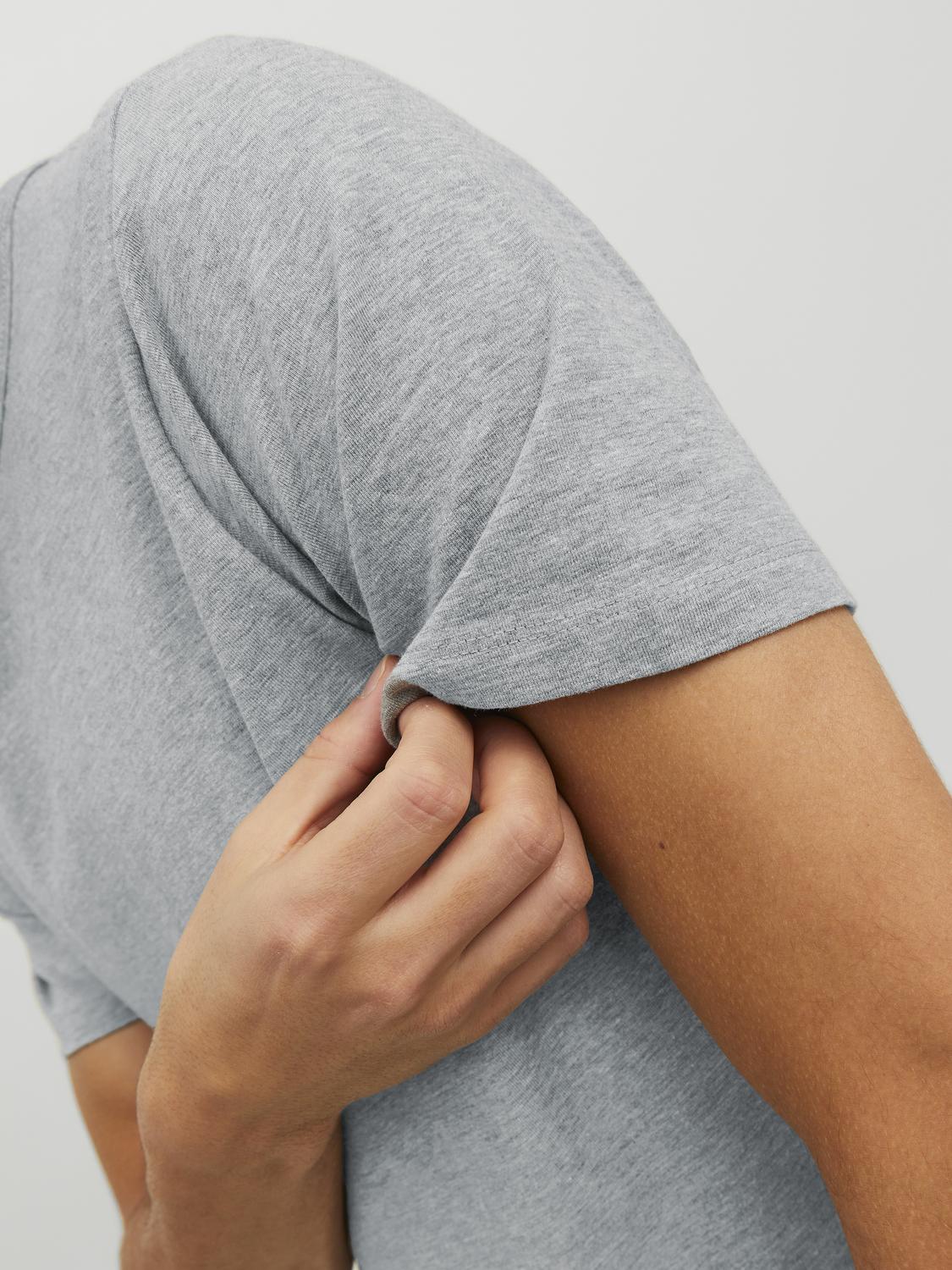 T-shirts - Jjebasic O-Neck Tee S/S Noos -  - Hr Ravn